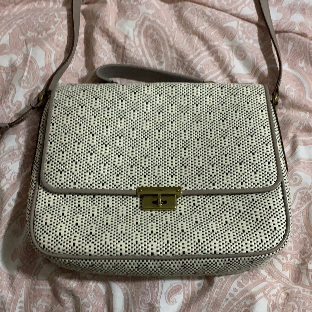 Fossil bag